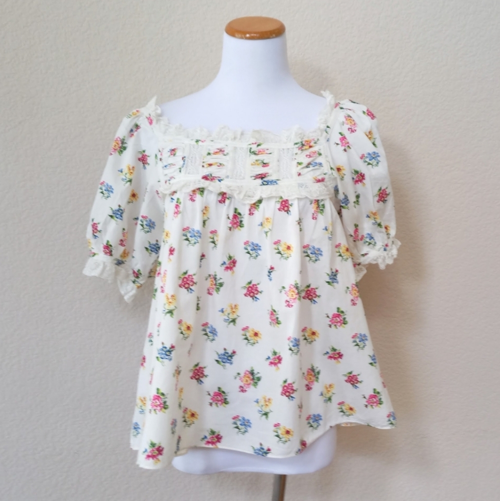 Doen Floral Blouse with Puff Sleeves - Picture 4 of 13